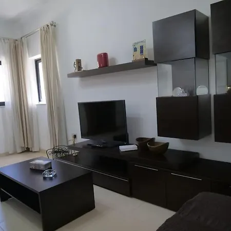 Διαμέρισμα Spacious 2 Bedroom In Border St Julians